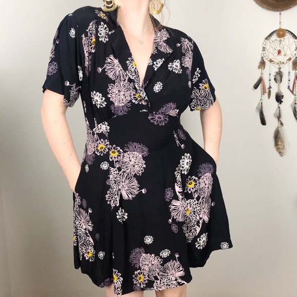 Free People Dresses & Skirts - FREE PEOPLE NEW Floral Boho Dress